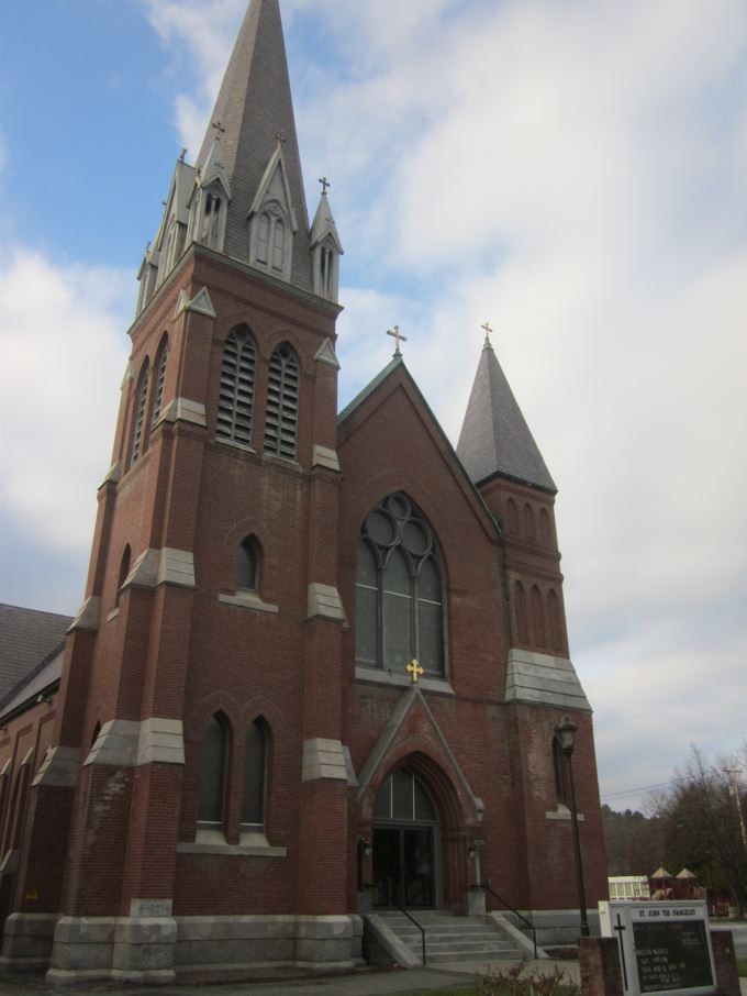 St. Johnsbury Catholic church St. Aloysius St. John the Evangelist Notre-Dame-des-Victoires